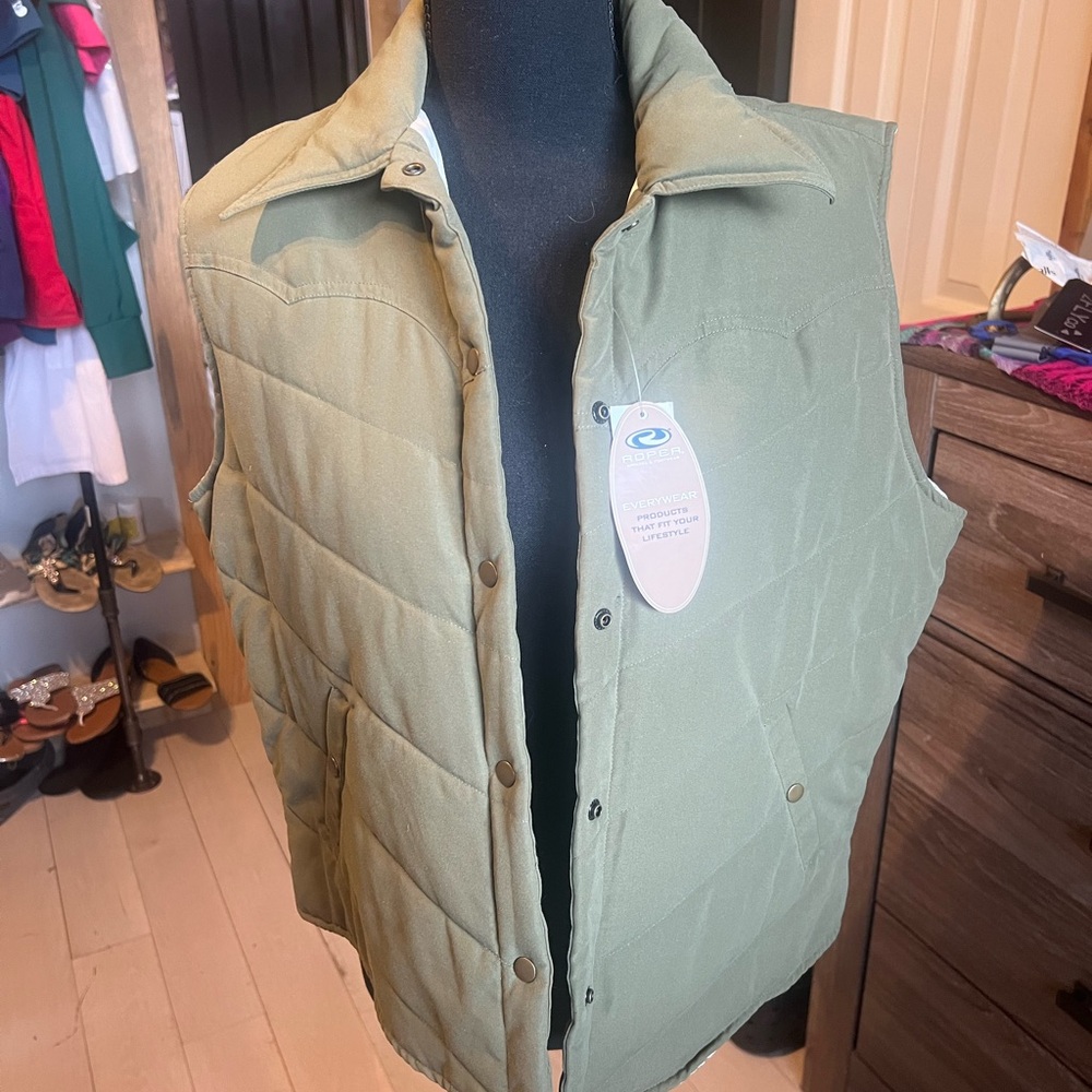 Roper Quilted Vest in green